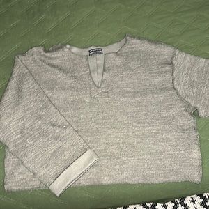 green cropped sweater/ crew neck top